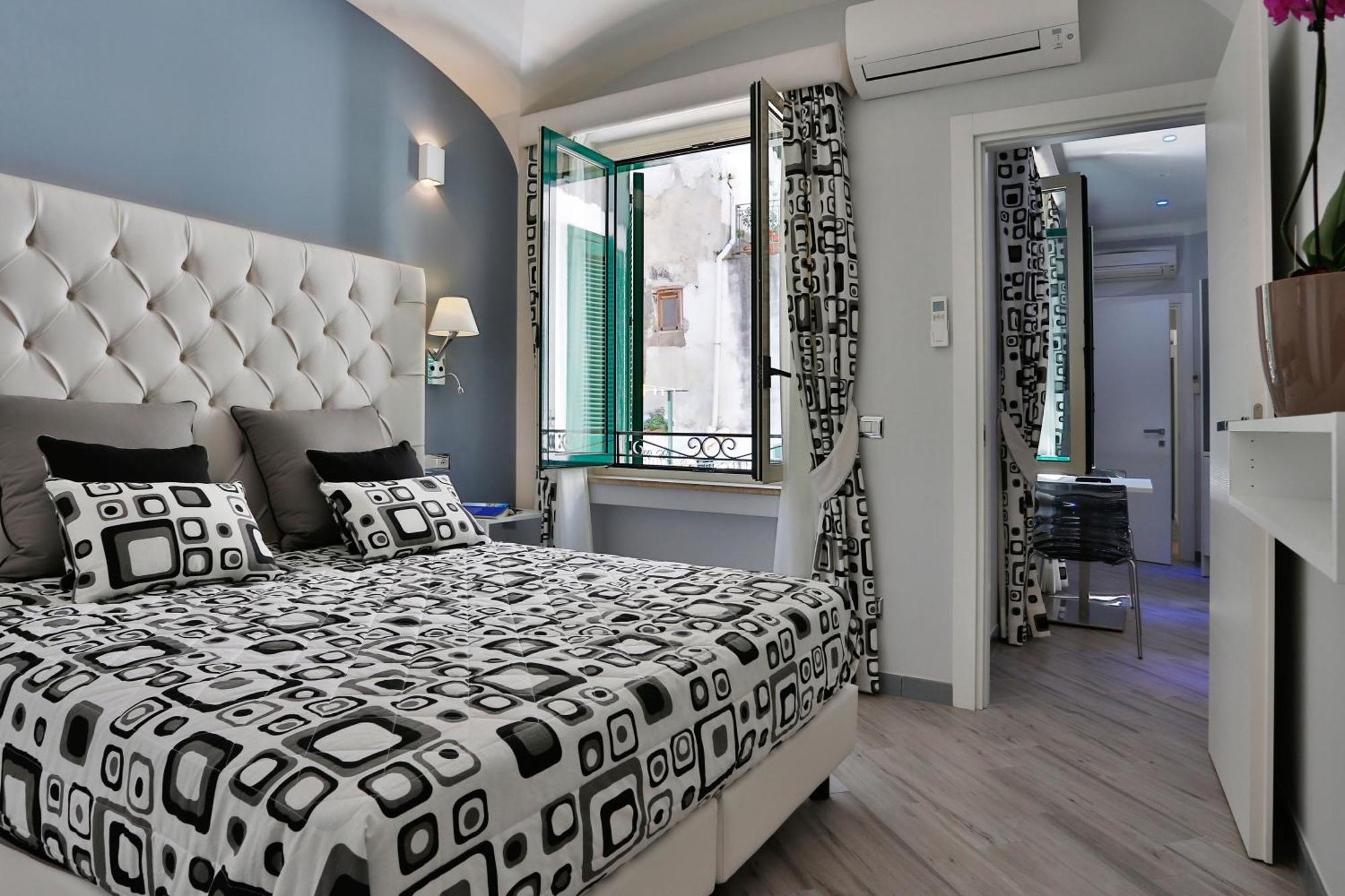 Amalfi Apartments Design Centro Storico Exterior photo